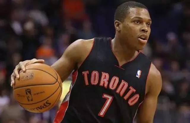 他在球场上 他在球场上