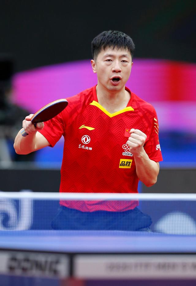 蒙德效力的 蒙德效力的